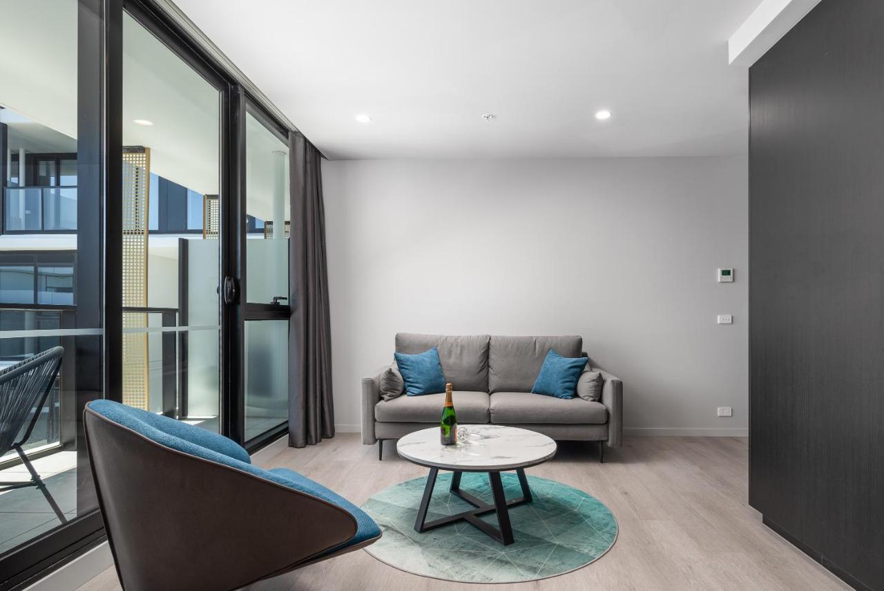 אוקלי Oros Hotel And Apartments מראה חיצוני תמונה