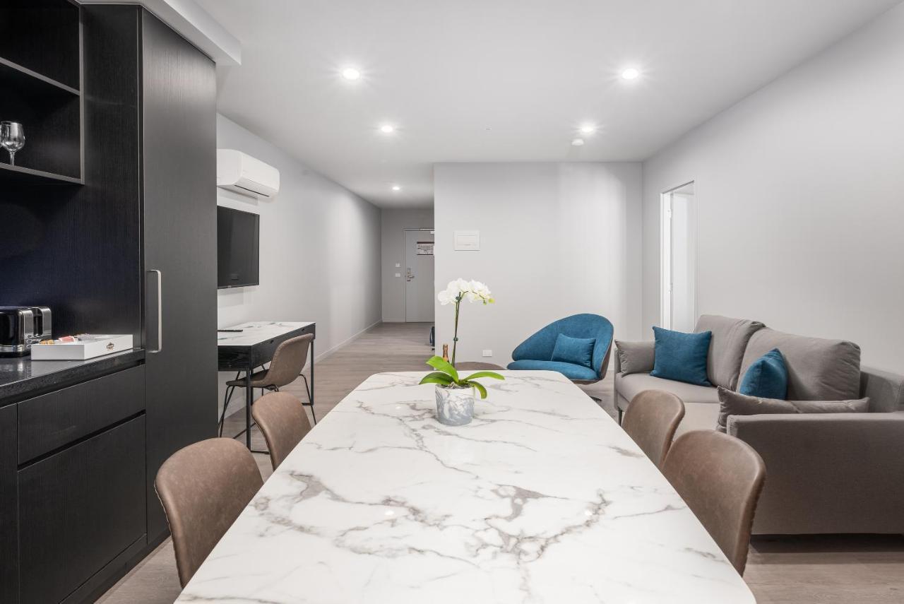אוקלי Oros Hotel And Apartments מראה חיצוני תמונה